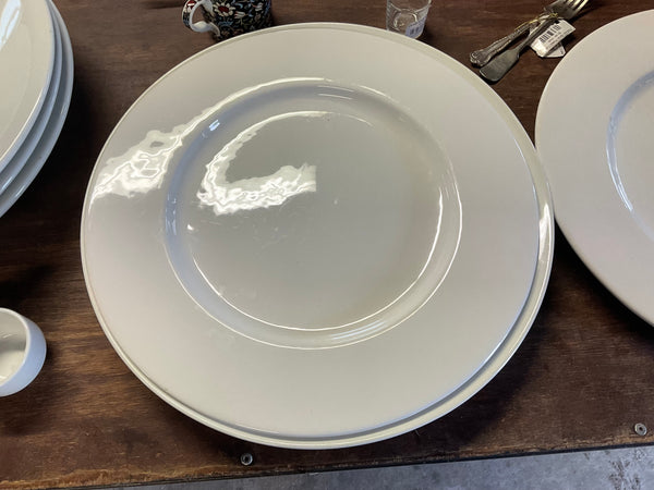 Preloved XL White Serving Plate