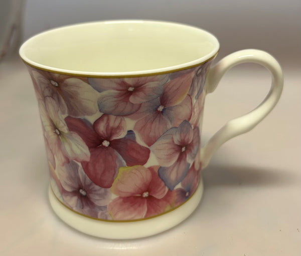Fine Bone China Palace Mug