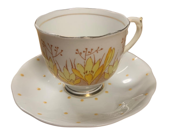 Vintage Collectors Tea Cups & Saucers