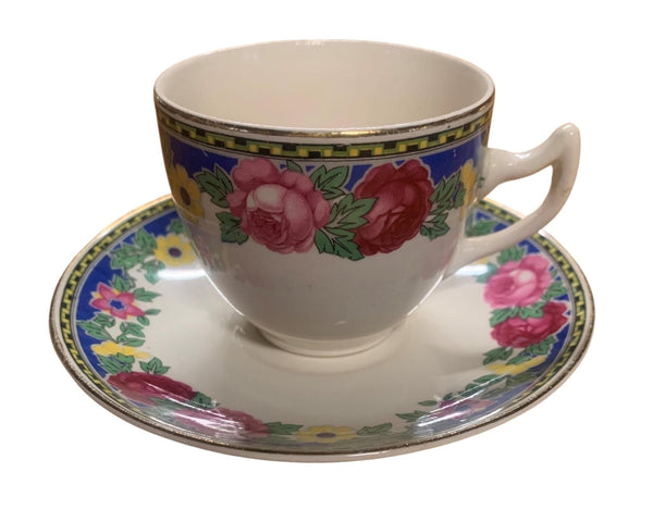 Vintage Collectors Tea Cups & Saucers