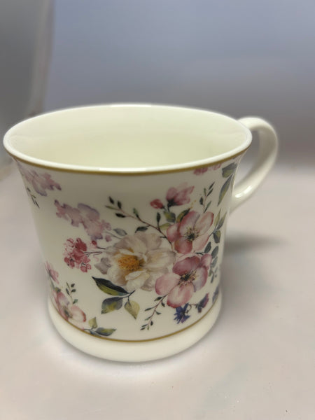 Fine Bone China Palace Mug