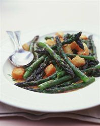 ASPARAGUS WITH ANCHOVIES AND CROUTONS