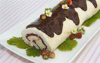 Jelly Tip Pavlova Roll with Strawberry Milkshakes