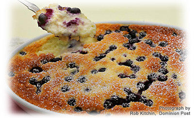 LEMON AND BLUEBERRY DELICIOUS PUDDING