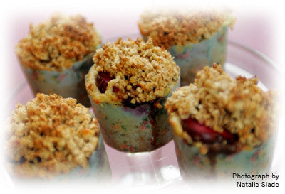 PLUM CRUMBLE CUPCAKES